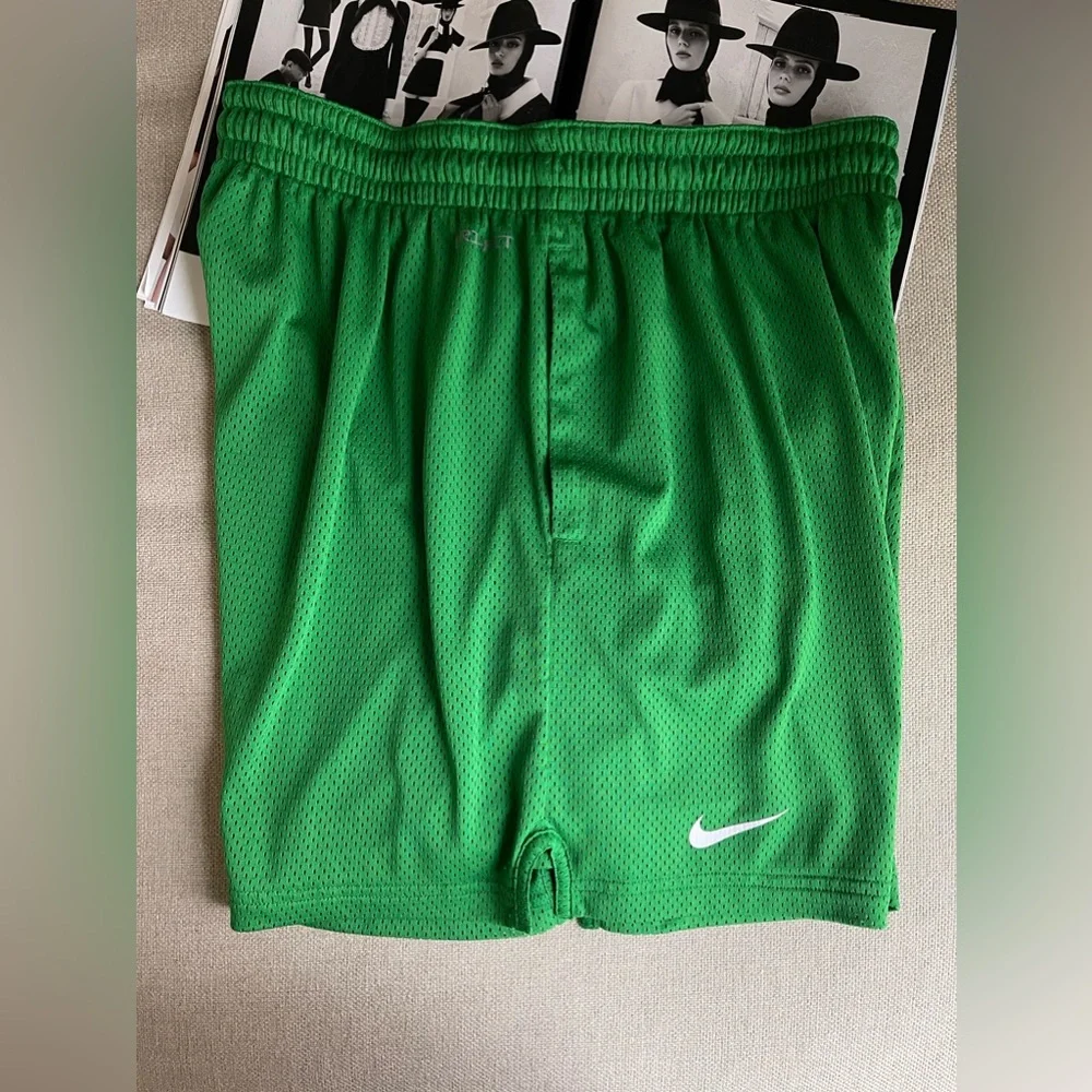 Men’s Nike College Dri-FIT Shorts Oregon Knit Mesh In Apple Green/White Size XXL